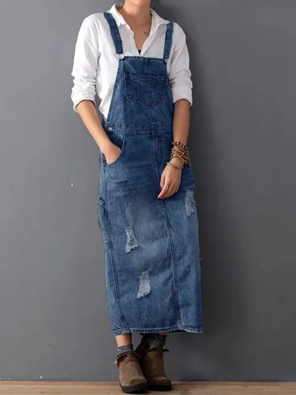 Frayla™ – Abgenutztes Jeanskleid mit Schlitz hinten