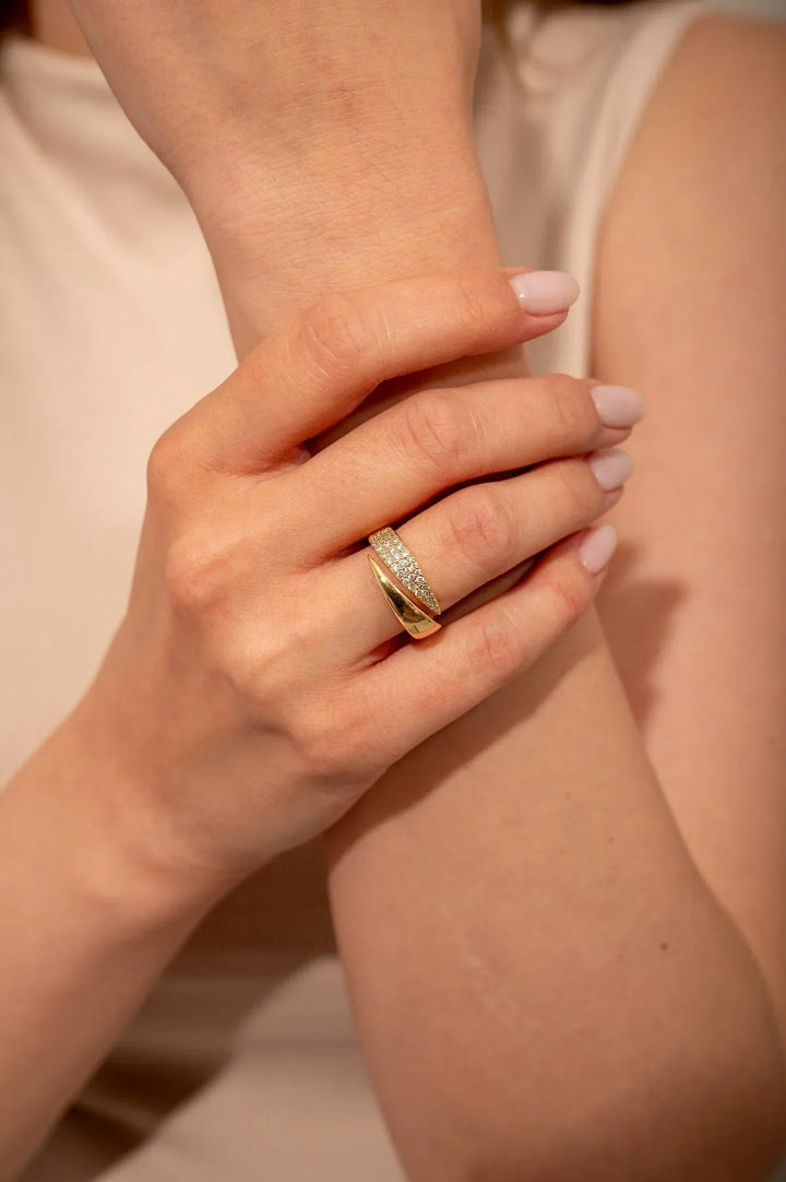 Alpenfeld | Eleganter Goldring mit funkelnden Steinen (1 kaufen, 1 gratis dazu)