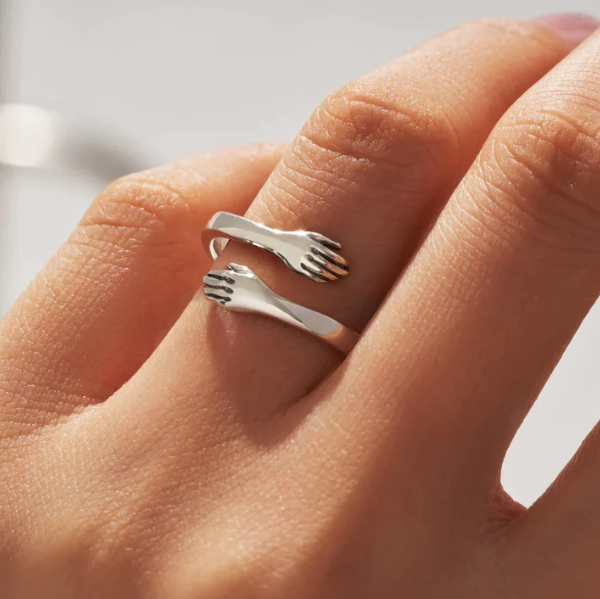Alpenfeld | Verstellbarer Eternal-Embrace-Ring (1 kaufen, 1 gratis dazu)