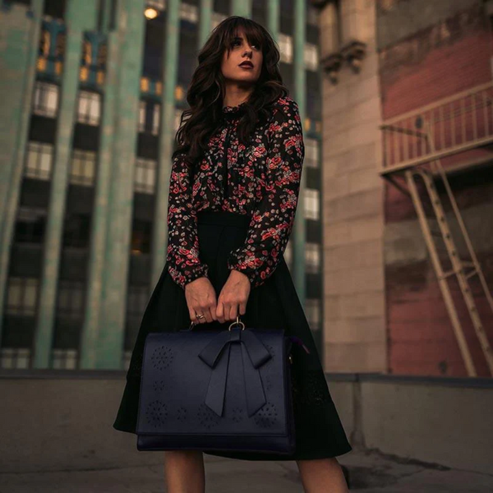Monikas's elegante Schleifen-Tasche